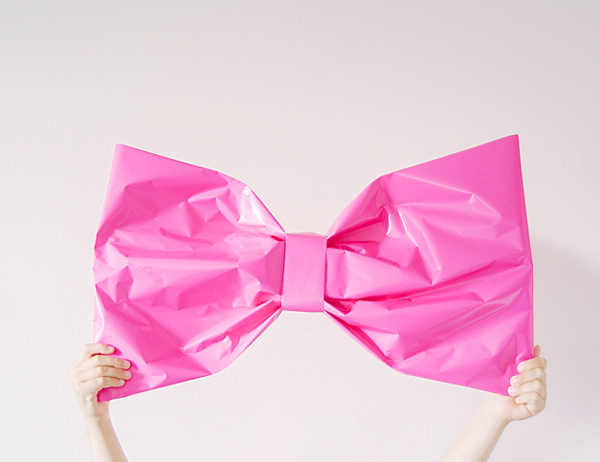 where to buy big bows for gifts