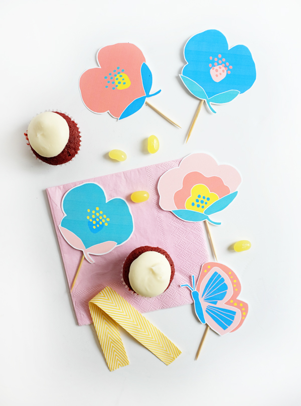 A Pretty Paper Floral Cupcake Topper That Will Outlast The Heat! - Beijos  DIY • Beijos Events