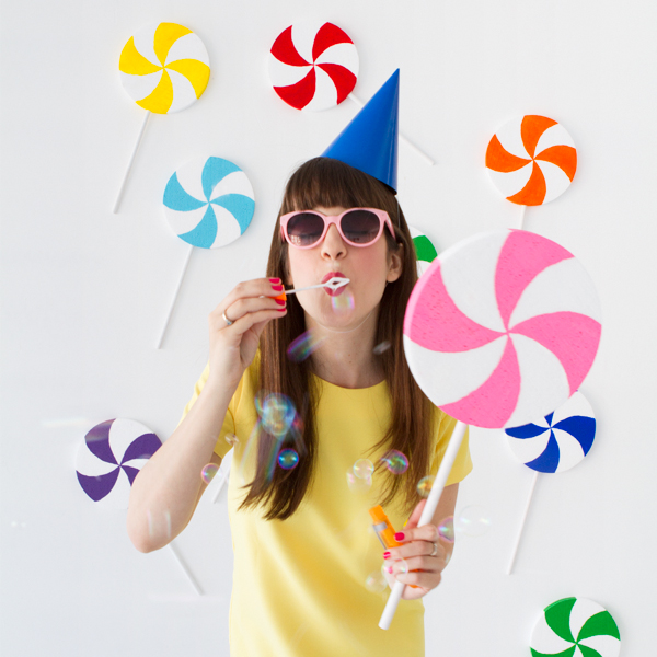 DIY Custom Lollipop Sticks, A Joyful Riot