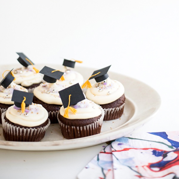 mini graduation hats for cupcakes