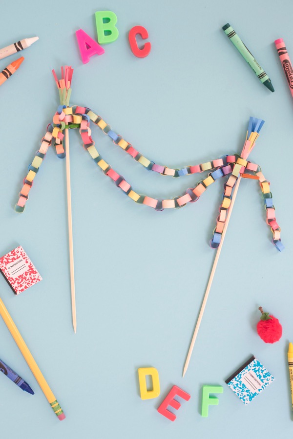 Adorable DIY Mini Paper Chain Cake Topper Tutorial