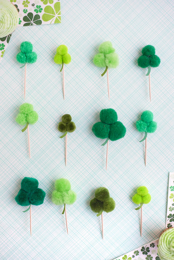 Pom Pom Shamrock Cupcake Topper DIY | Oh Happy Day!