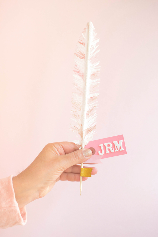 Feather Place Cards DIY | Oh Happy Day!