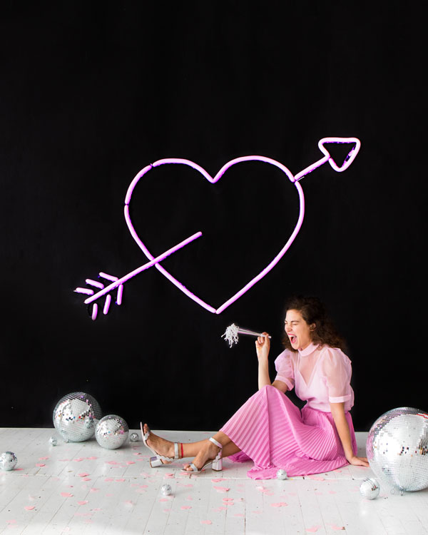 Neon Heart Balloon Wall | Oh Happy Day!