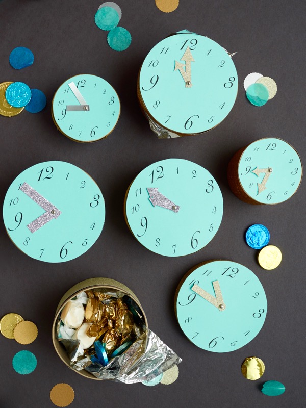 New Year's Eve Clock Favor Boxes DIY | Oh Happy Day!